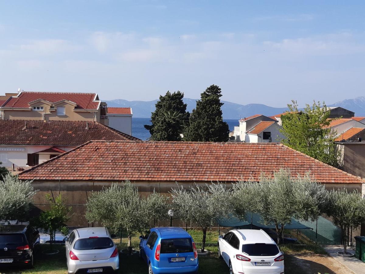 Apartments By The Sea Gradac, Makarska - 13681 格拉达茨 外观 照片