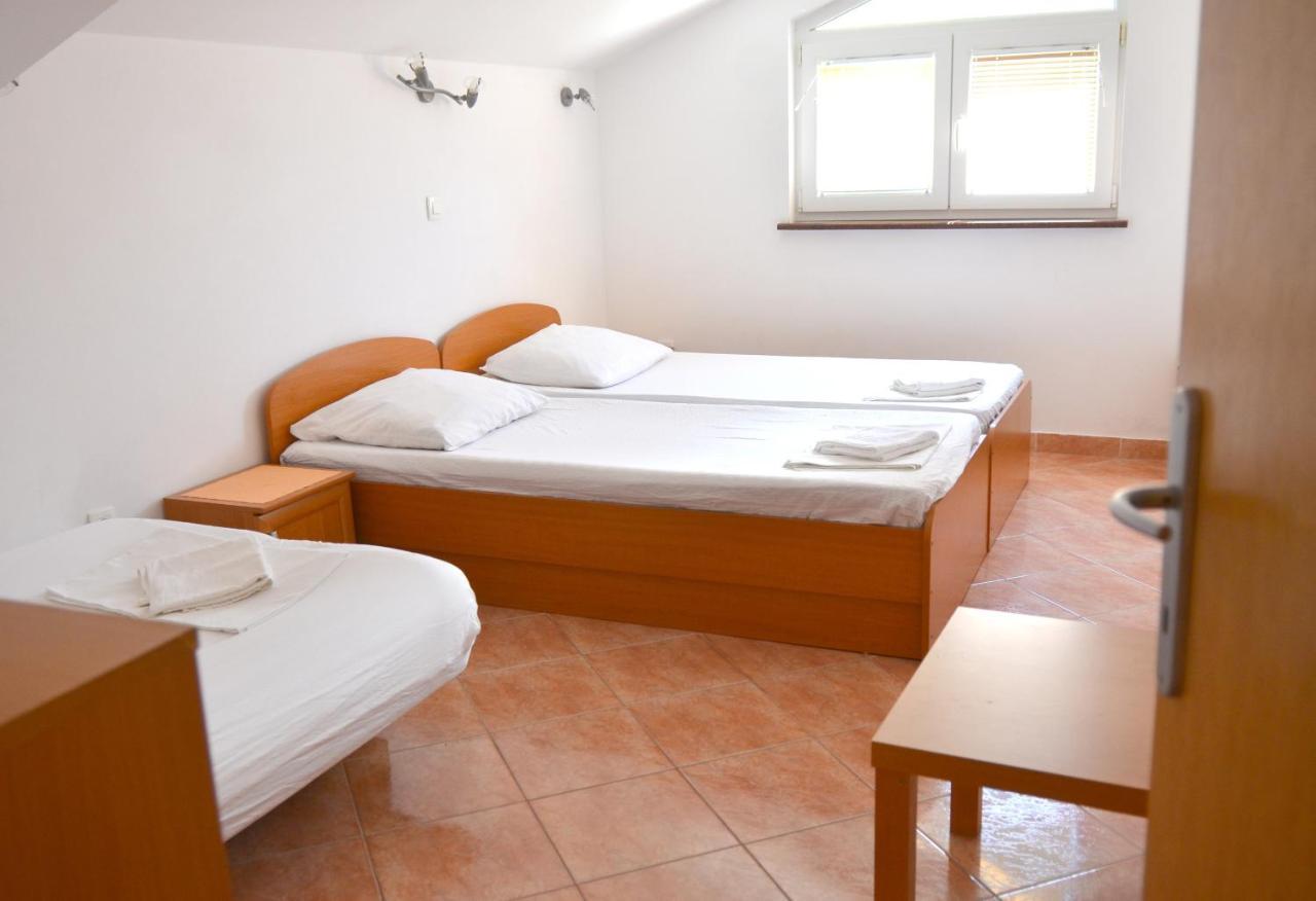 Apartments By The Sea Gradac, Makarska - 13681 格拉达茨 外观 照片