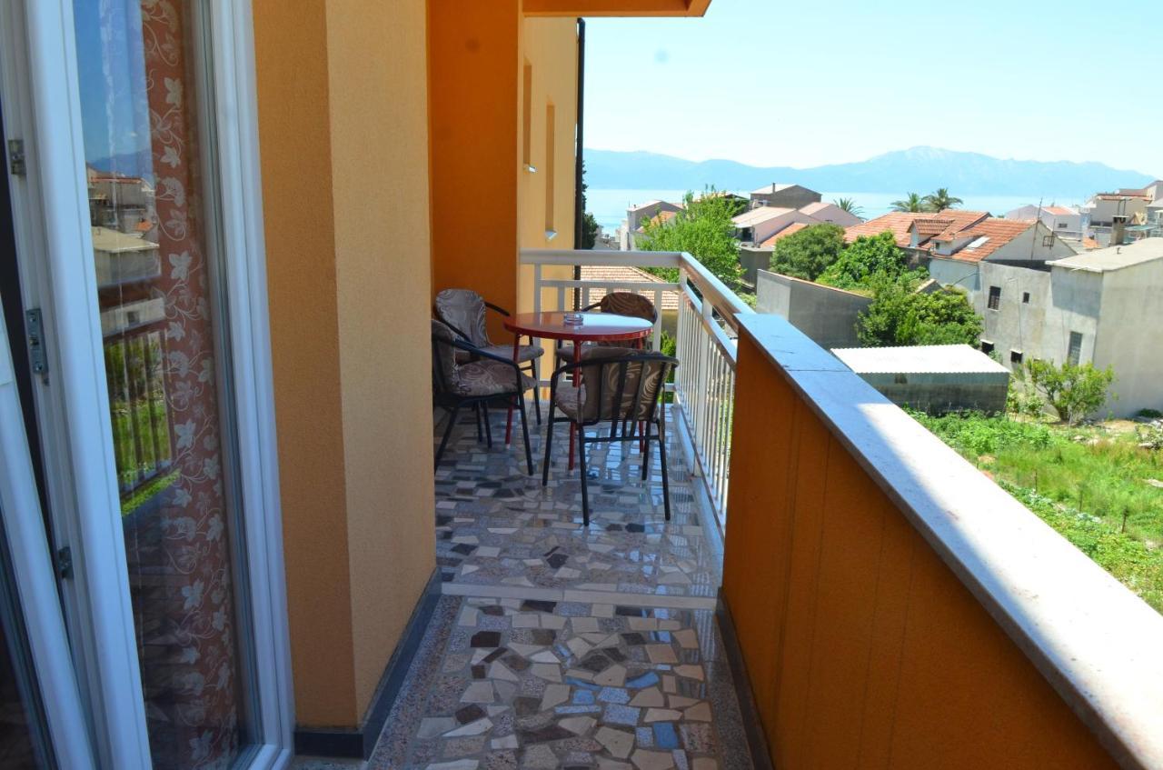 Apartments By The Sea Gradac, Makarska - 13681 格拉达茨 外观 照片