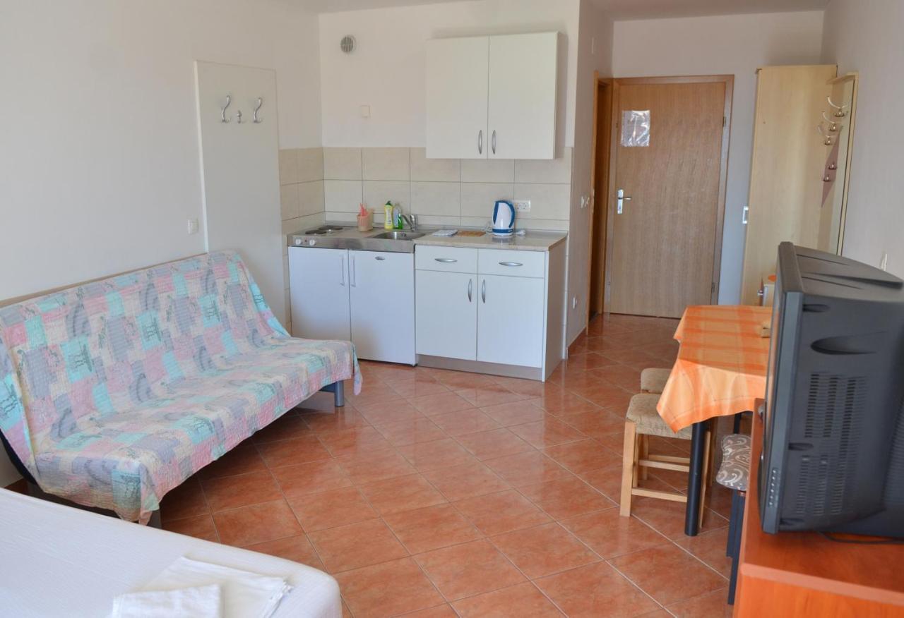 Apartments By The Sea Gradac, Makarska - 13681 格拉达茨 外观 照片