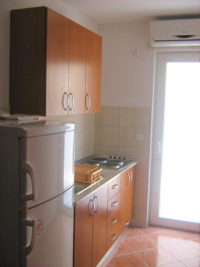 Apartments By The Sea Gradac, Makarska - 13681 格拉达茨 外观 照片